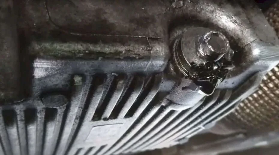 2010 Prius drain plug