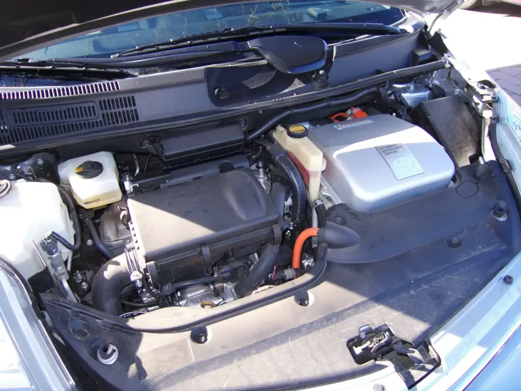 2011 toyota prius oil type