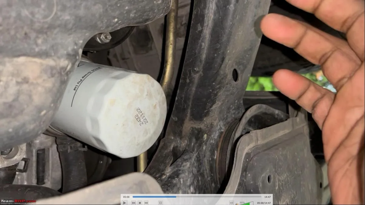 2AZ-FE oil filter location
