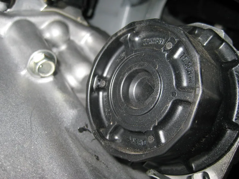oil filter cartridge housing