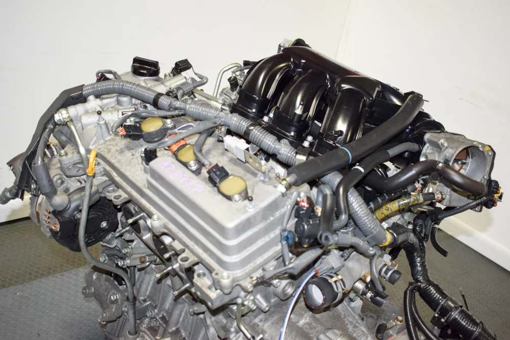 The 2.5L vs V6 Engine Difference (Yes, They're Different)