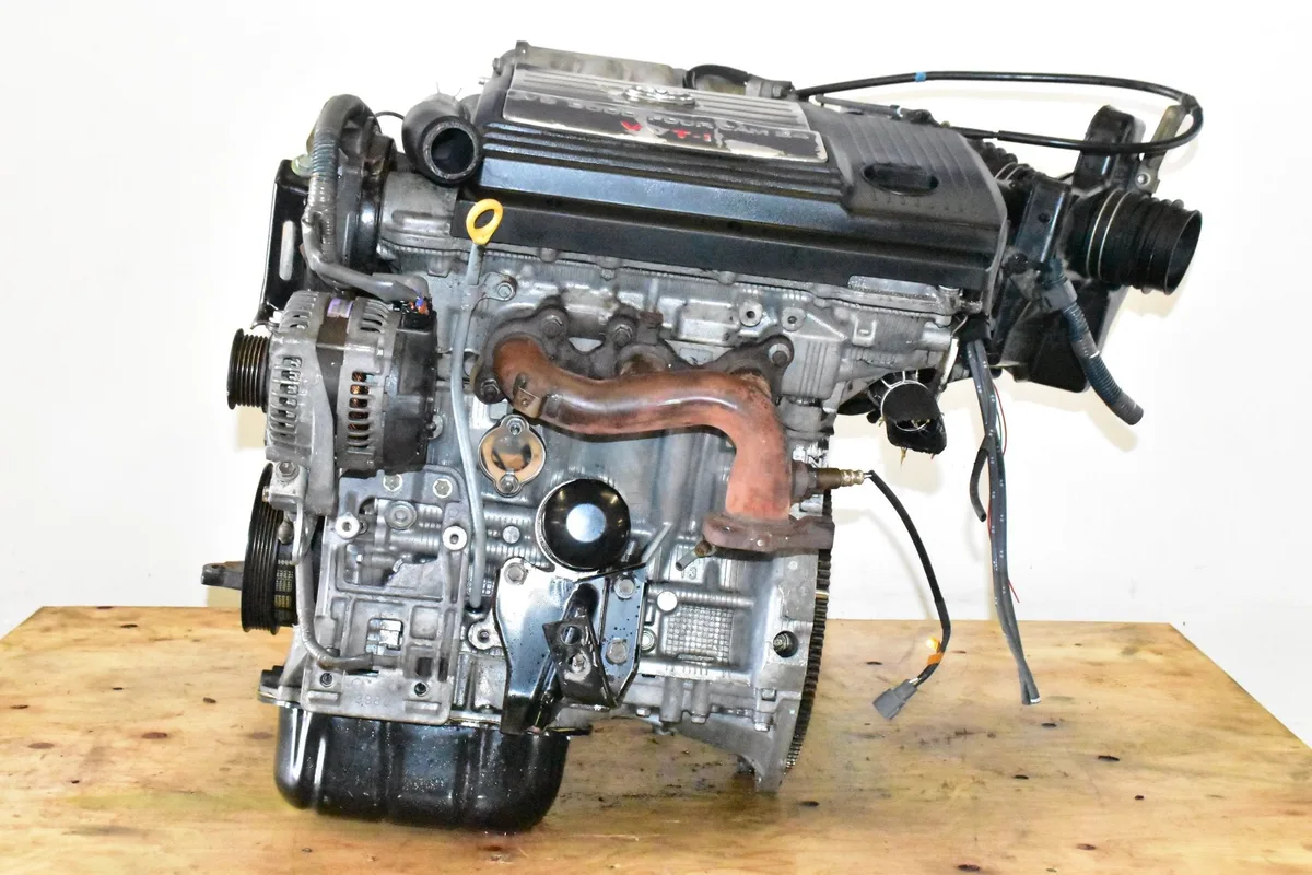 2004 toyota avalon oil capacity