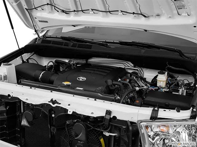 2004 toyota sequoia oil capacity