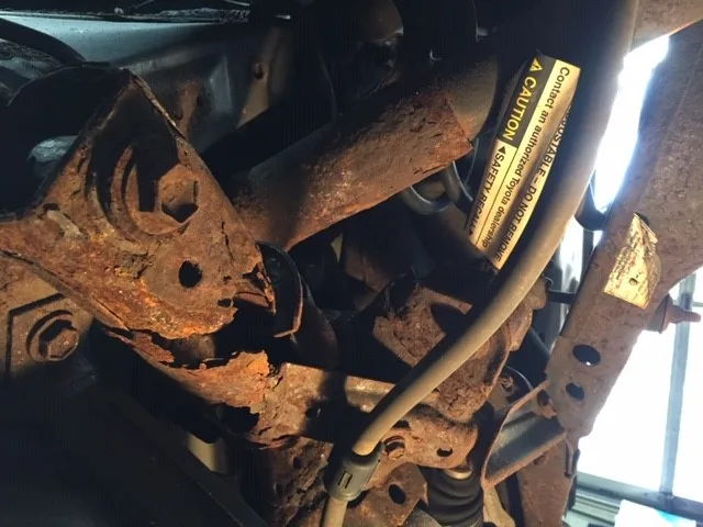 2006 Toyota RAV4 frame rust