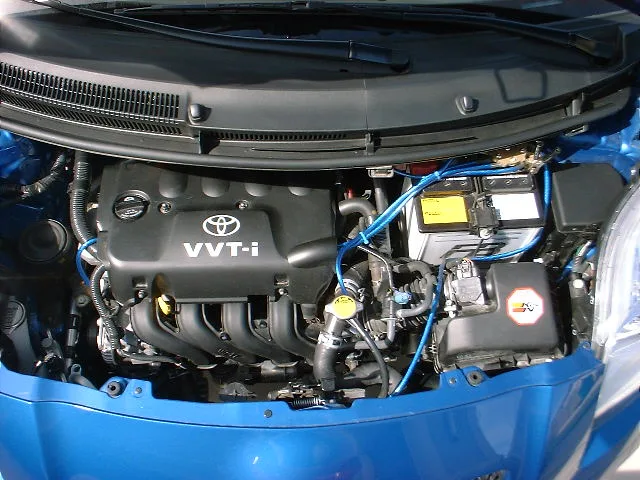 2007 toyota yaris oil capacity