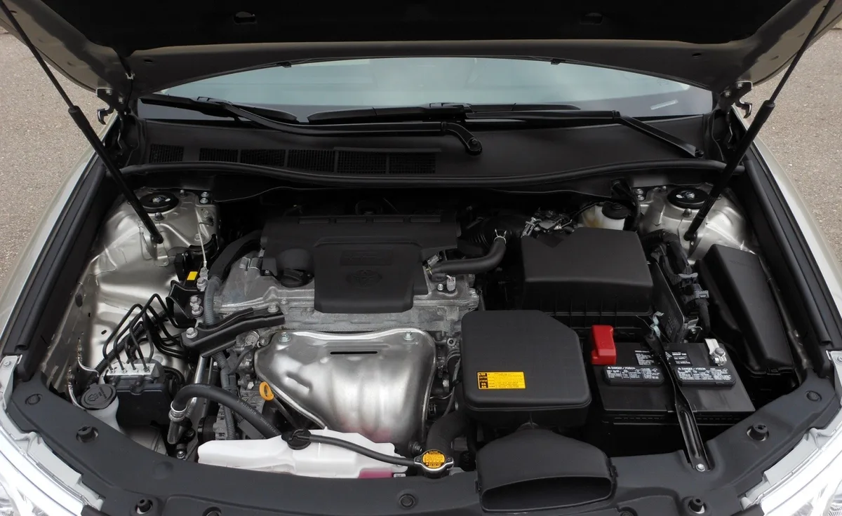 2013 toyota camry oil capacity