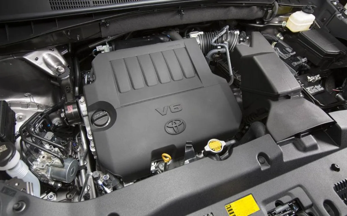 2014 toyota highlander oil capacity