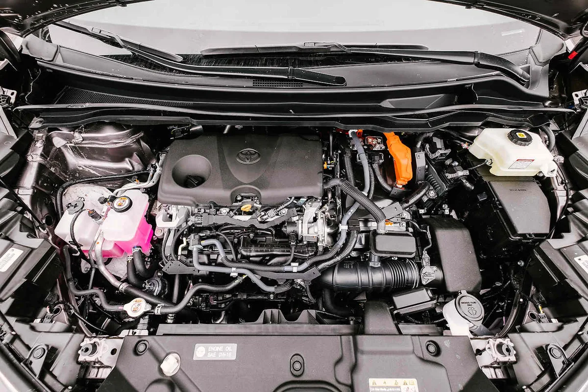 2021 Toyota Sienna hybrid engine bay