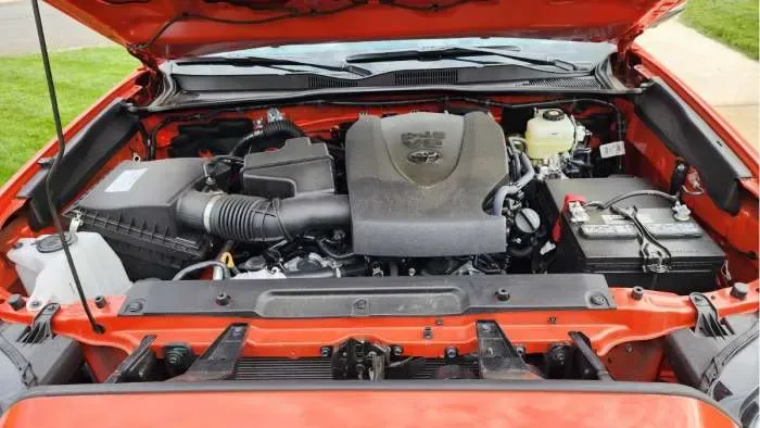 2023 toyota tacoma oil capacity