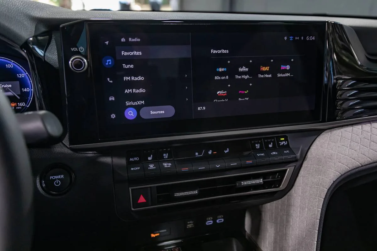 2025 Camry infotainment defects
