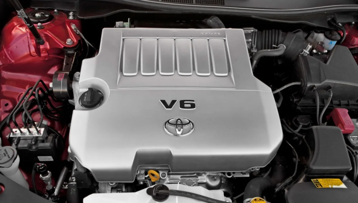 2025 Toyota Camry engine bay