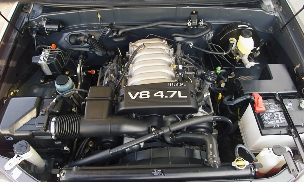 4.7L 2UZ-FE V8 engine