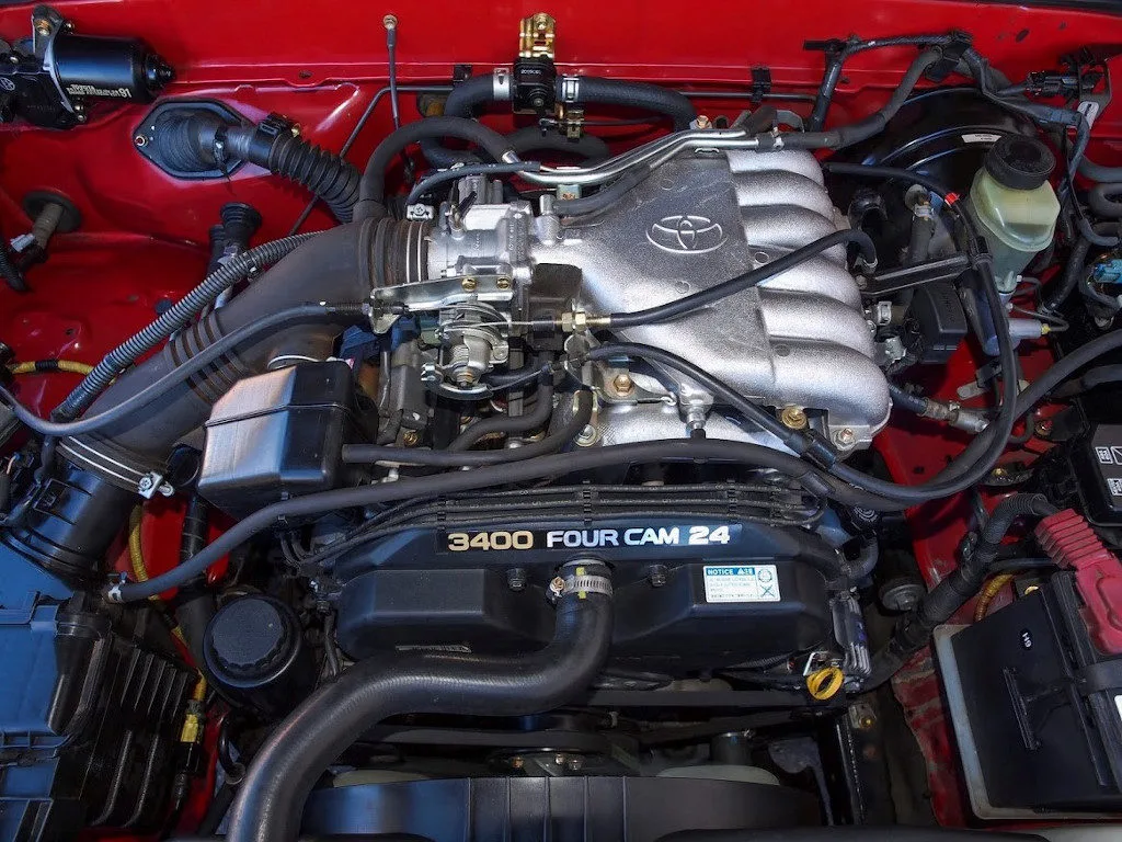 5VZ-FE oil fill cap and dipstick