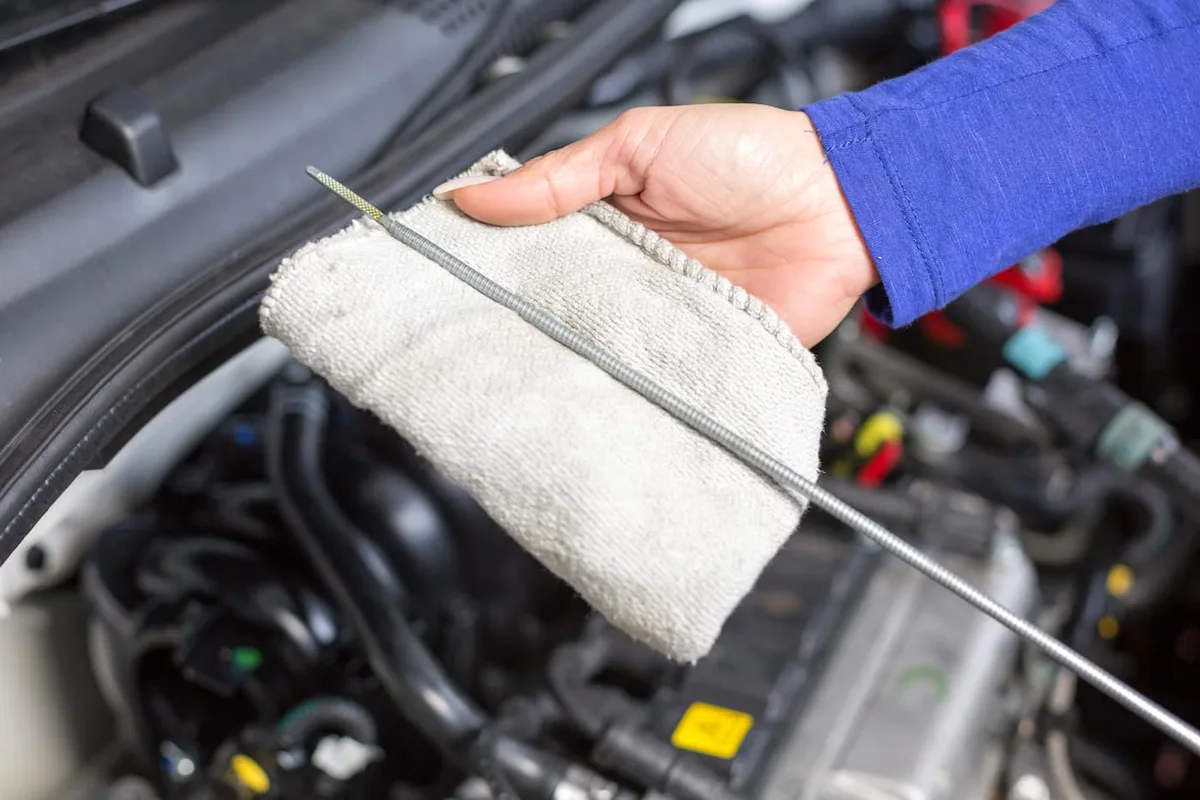 oil dipstick reading correct level