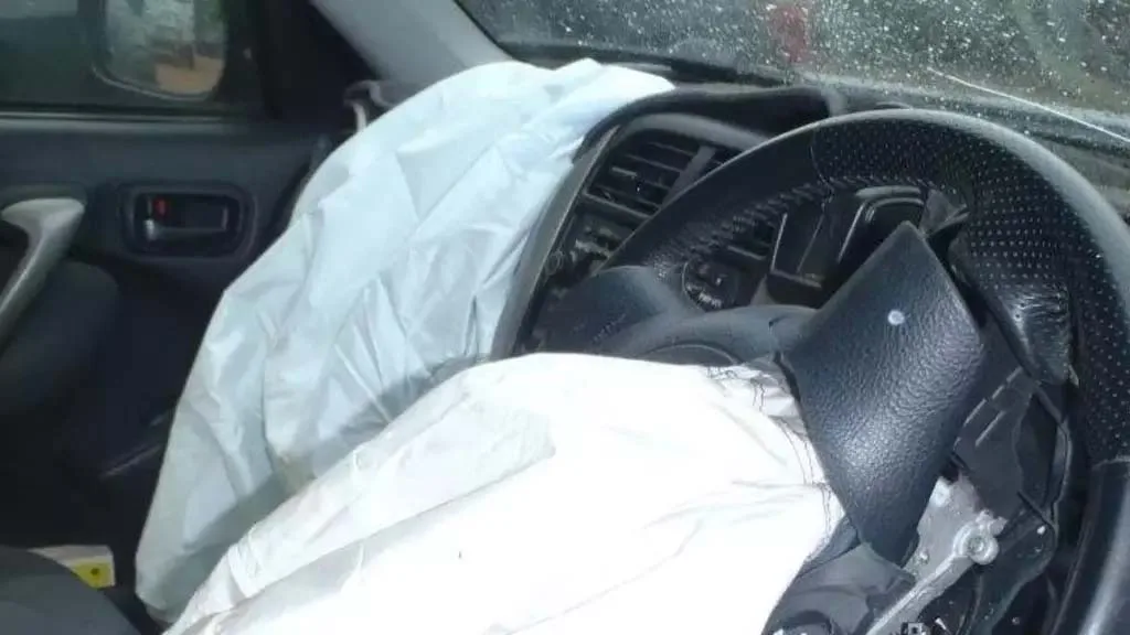 Takata airbag recall 2005 Camry
