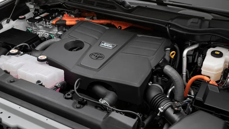 Toyota Tundra twin-turbo engine