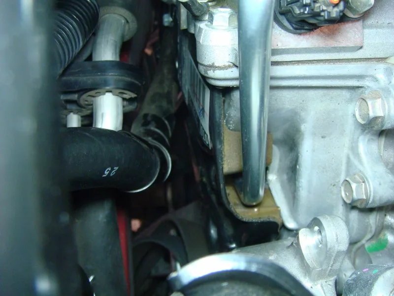 VVT-i oil line failure